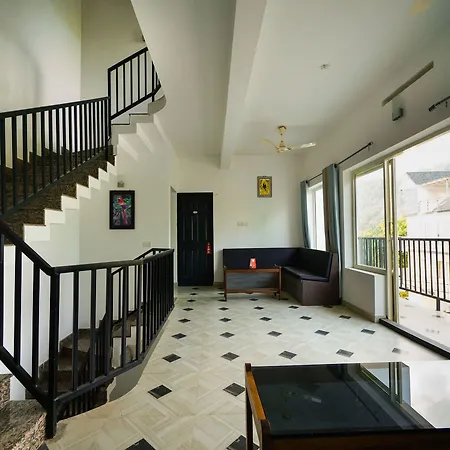 Oyo 13434 Hotel Hill Top